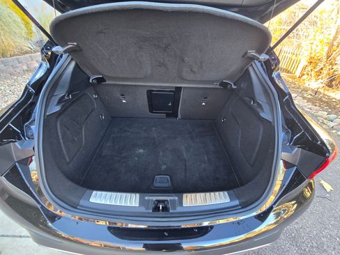 Used 2017 INFINITI QX30 Premium w/ Navigation Package image 28