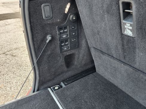 Used 2017 Land Rover Discovery HSE Luxury image 26