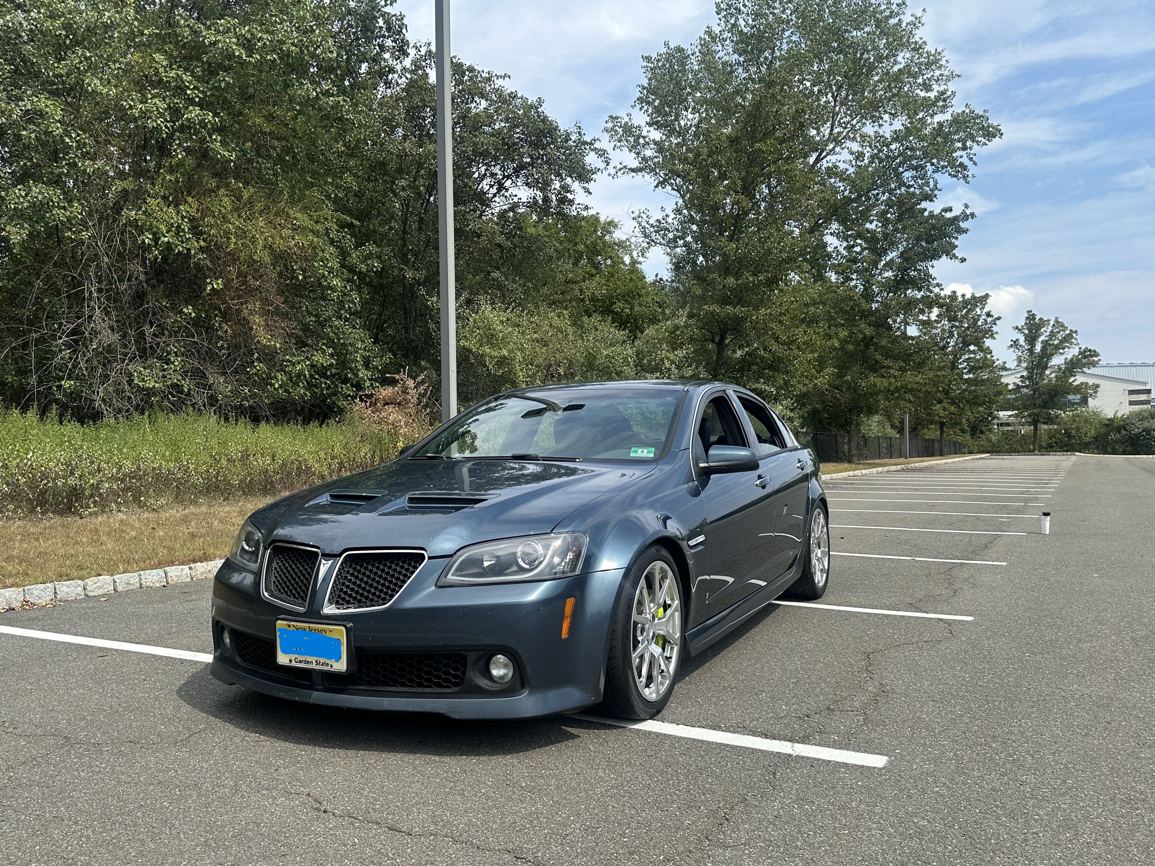 Used 2009 Pontiac G8 GT w/ Premium Package RWD image 5