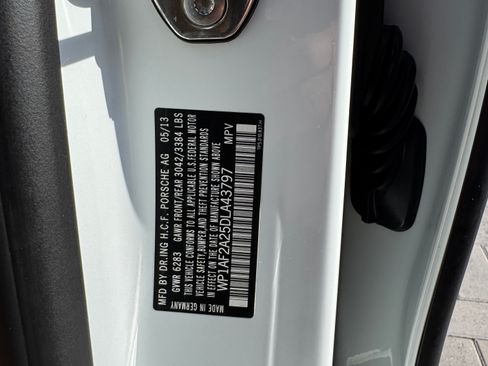 Used 2013 Porsche Cayenne Diesel AWD/4WD image 30