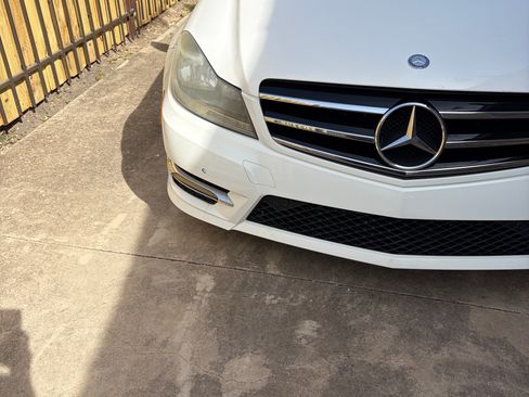 Used 2014 Mercedes-Benz C 300 4MATIC Sedan image 2