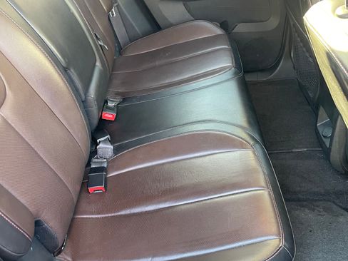 Used 2011 Chevrolet Equinox LTZ image 13