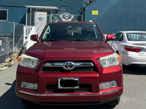 Used 2012 Toyota 4Runner SR5 w/ Convenience Pkg AWD/4WD image 2