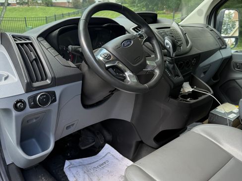 Used 2015 Ford Transit 250 148 Medium Roof RWD image 8
