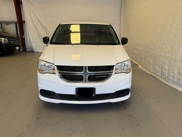 Used 2016 Dodge Grand Caravan American Value Package FWD image 5