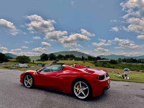 Used 2014 Ferrari 458 Spider RWD image 4