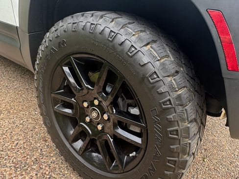 Used 2021 Land Rover Defender 90 S image 9