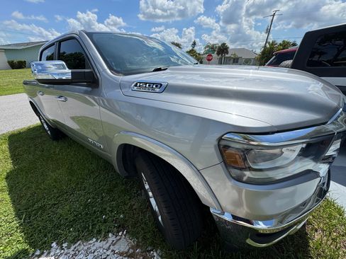 Used 2021 RAM 1500 Laramie AWD/4WD image 4