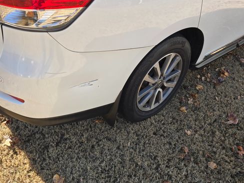 Used 2014 Nissan Pathfinder SL w/ SL Premium Package image 12