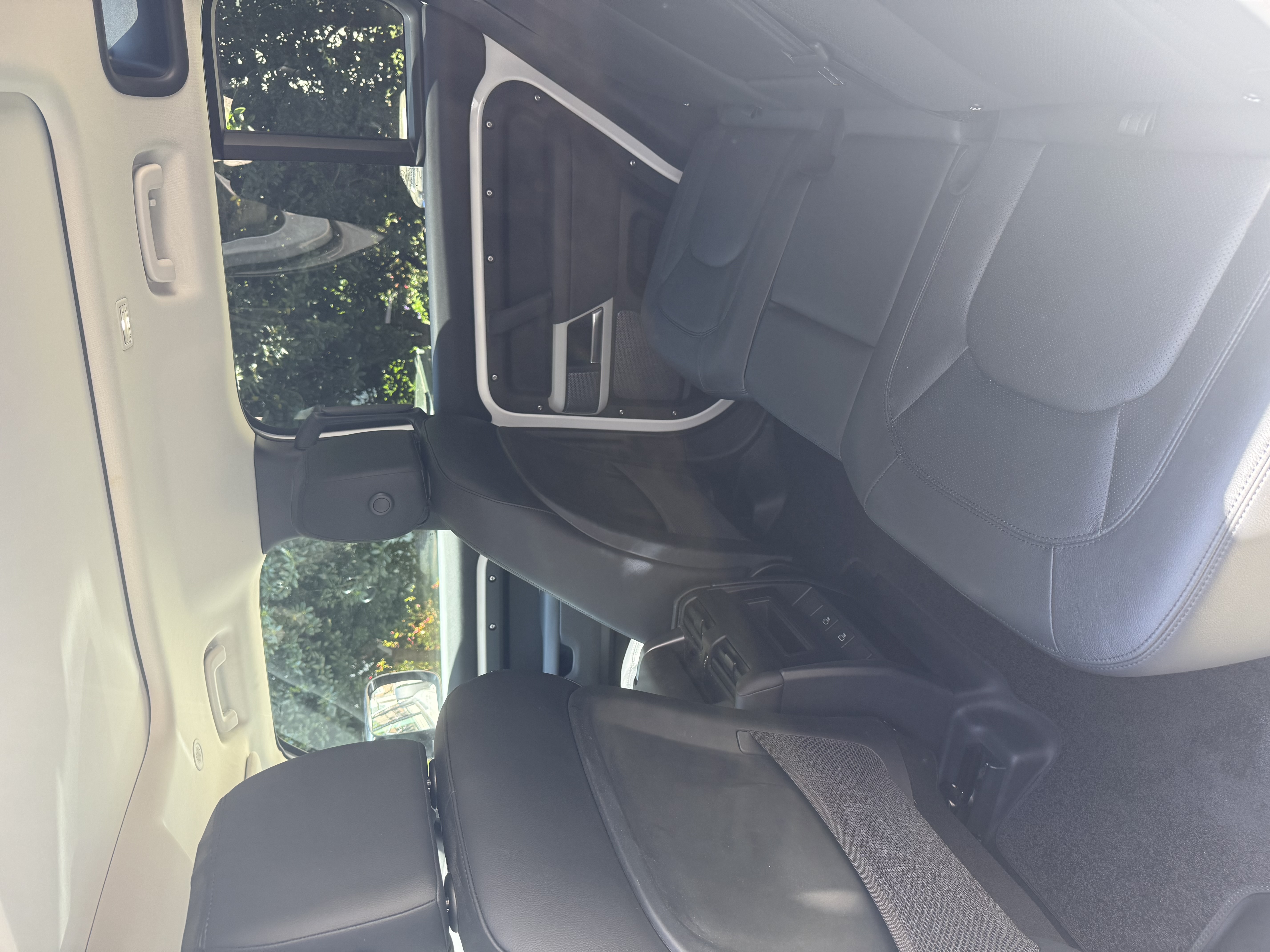 Used 2024 Land Rover Defender 110 S AWD/4WD image 6