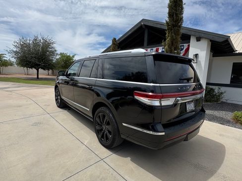 Used 2023 Lincoln Navigator L Reserve RWD image 8