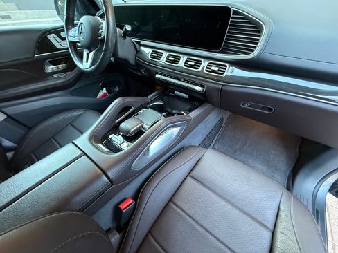 Used 2020 Mercedes-Benz GLS 450 4MATIC image 8