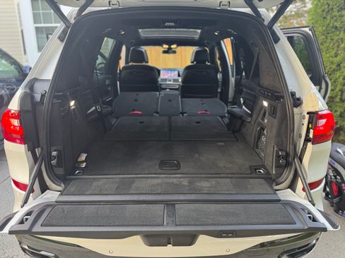 Used 2021 BMW X7 xDrive40i w/ M Sport Package image 14