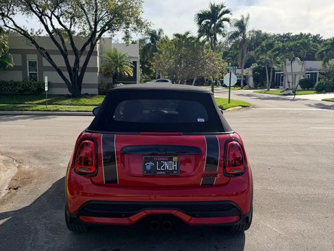 Used 2024 MINI Cooper S image 8
