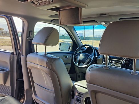 Used 2015 Honda Pilot Touring image 24