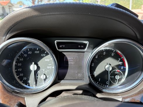 Used 2015 Mercedes-Benz GL 450 4MATIC image 12