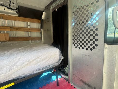 Used 2016 Ford Transit 250 130 Low Roof w/ Exterior Upgrade Package image 4