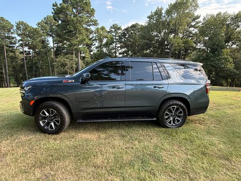 Used 2021 Chevrolet Tahoe Z71 w/ Z71 Signature Package AWD/4WD image 11