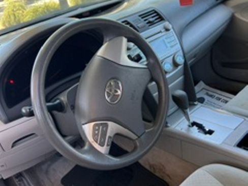 Used 2009 Toyota Camry FWD image 9