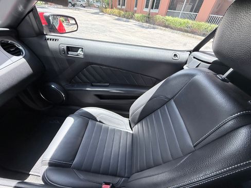 Used 2012 Ford Mustang Premium RWD image 10