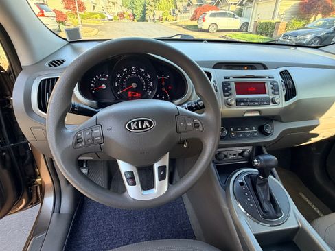 Used 2012 Kia Sportage LX FWD image 11