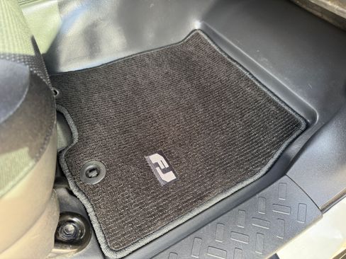 Used 2012 Toyota FJ Cruiser 4WD image 14