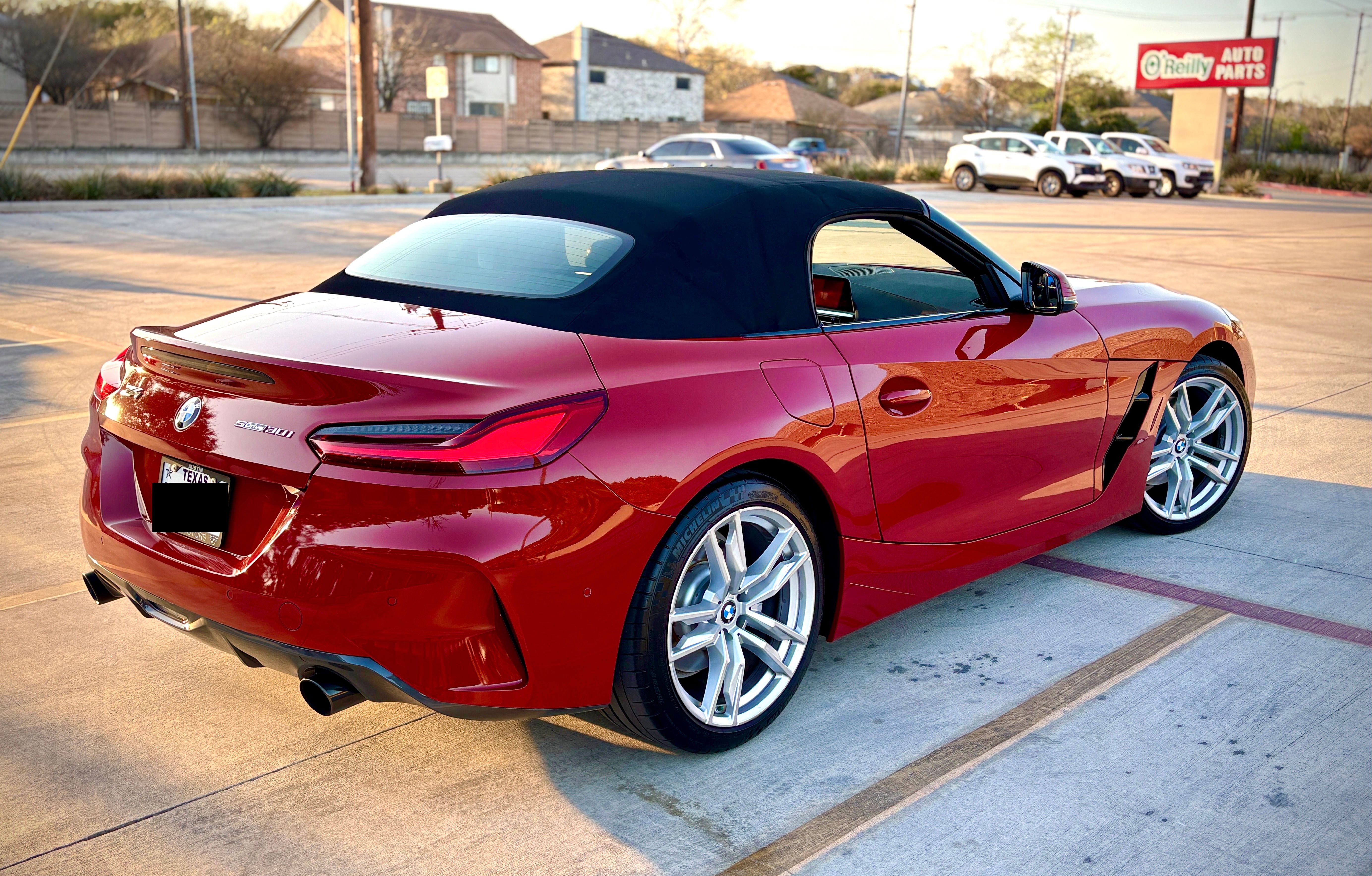 Used 2019 BMW Z4 sDrive30i w/ M Sport Package RWD image 2