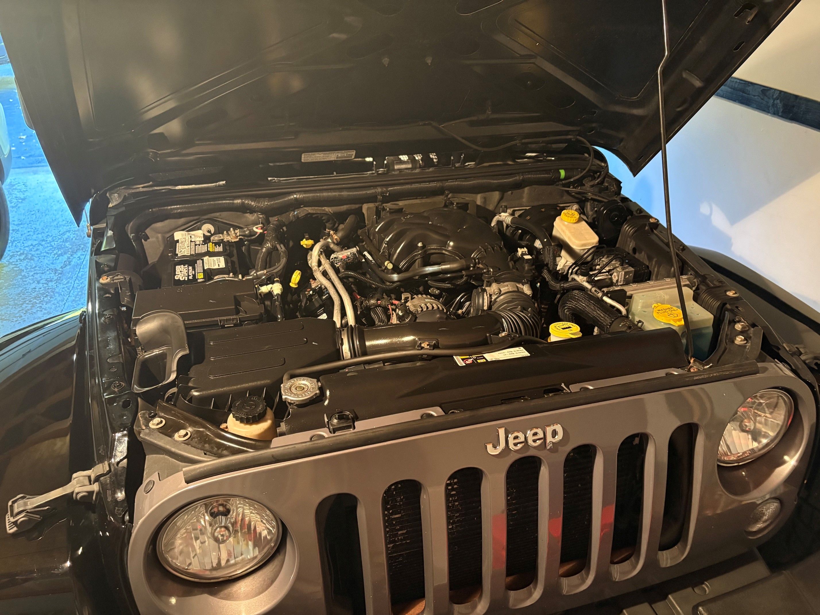 Used 2014 Jeep Wrangler Unlimited Sport AWD/4WD image 11