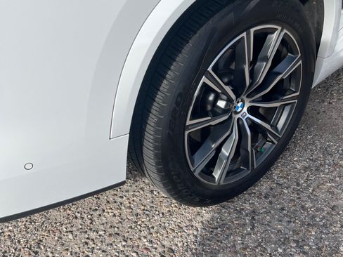 Used 2021 BMW X5 xDrive45e w/ M Sport Package image 18