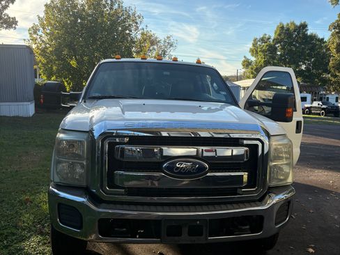 Used 2015 Ford F350 XL w/ Power Equipment Group image 1