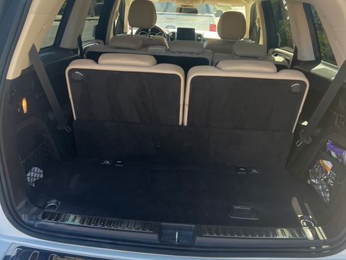 Used 2019 Mercedes-Benz GLS 450 4MATIC image 11