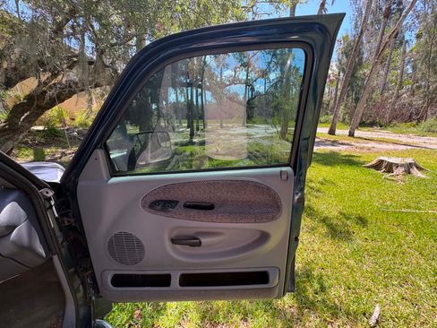 Used 2002 Dodge Ram 3500 Truck 2WD Quad Cab image 18