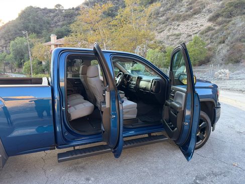 Used 2019 GMC Sierra 1500 Limited w/ Elevation Edition image 5