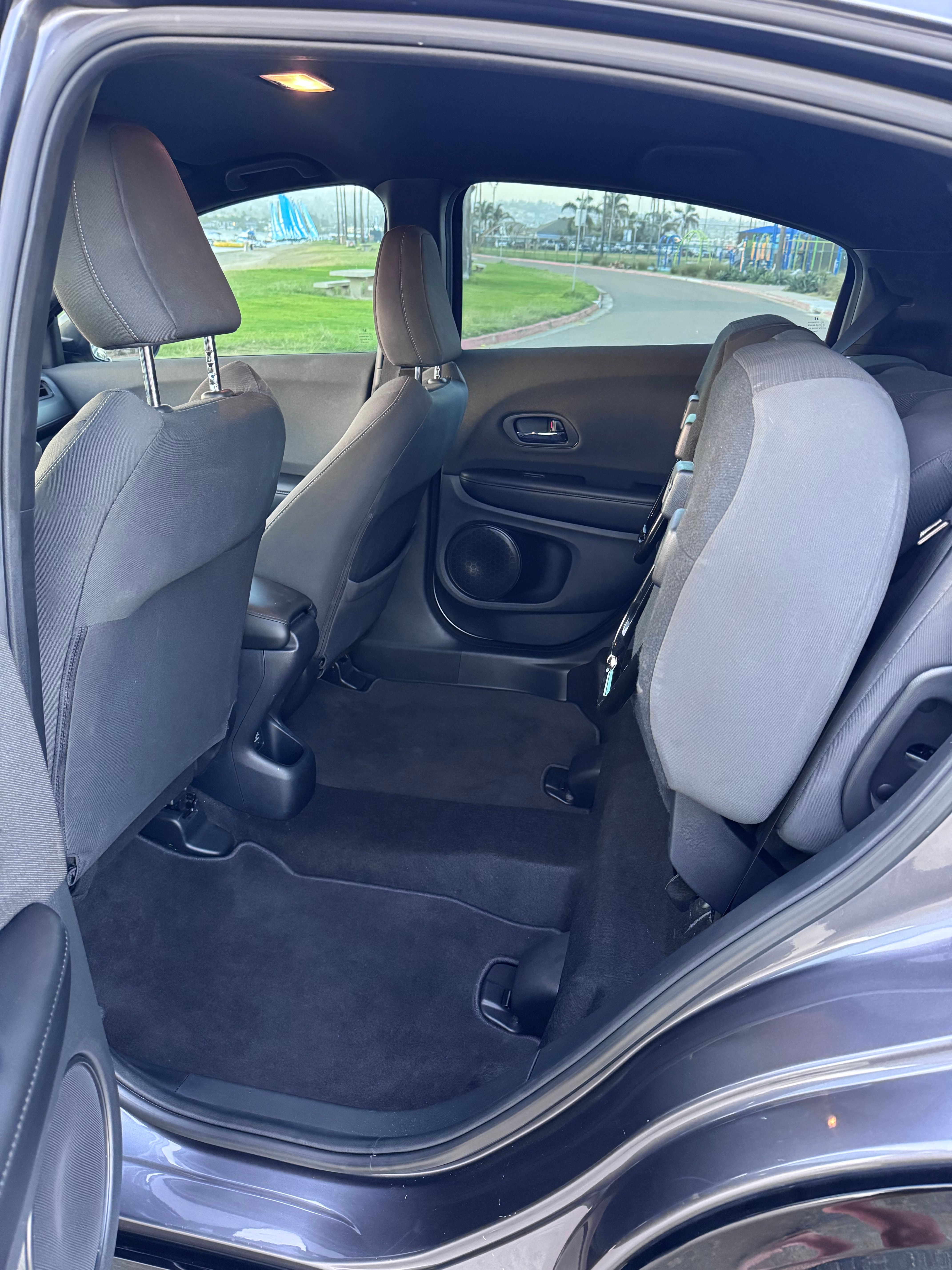 Used 2020 Honda HR-V Sport image 11