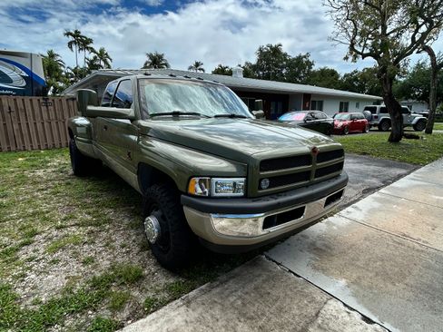 Used 2001 Dodge Ram 3500 Truck 2WD Quad Cab image 12