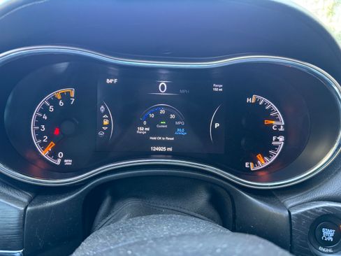 Used 2014 Jeep Grand Cherokee Summit image 5