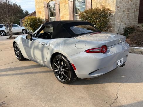 Used 2024 MAZDA MX-5 Miata Grand Touring w/ Weather Package image 15