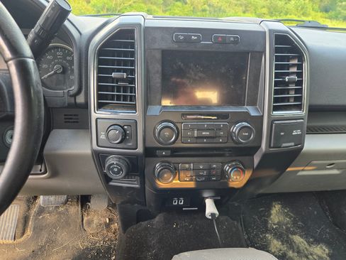 Used 2018 Ford F150 XLT w/ Equipment Group 302A Luxury AWD/4WD image 10