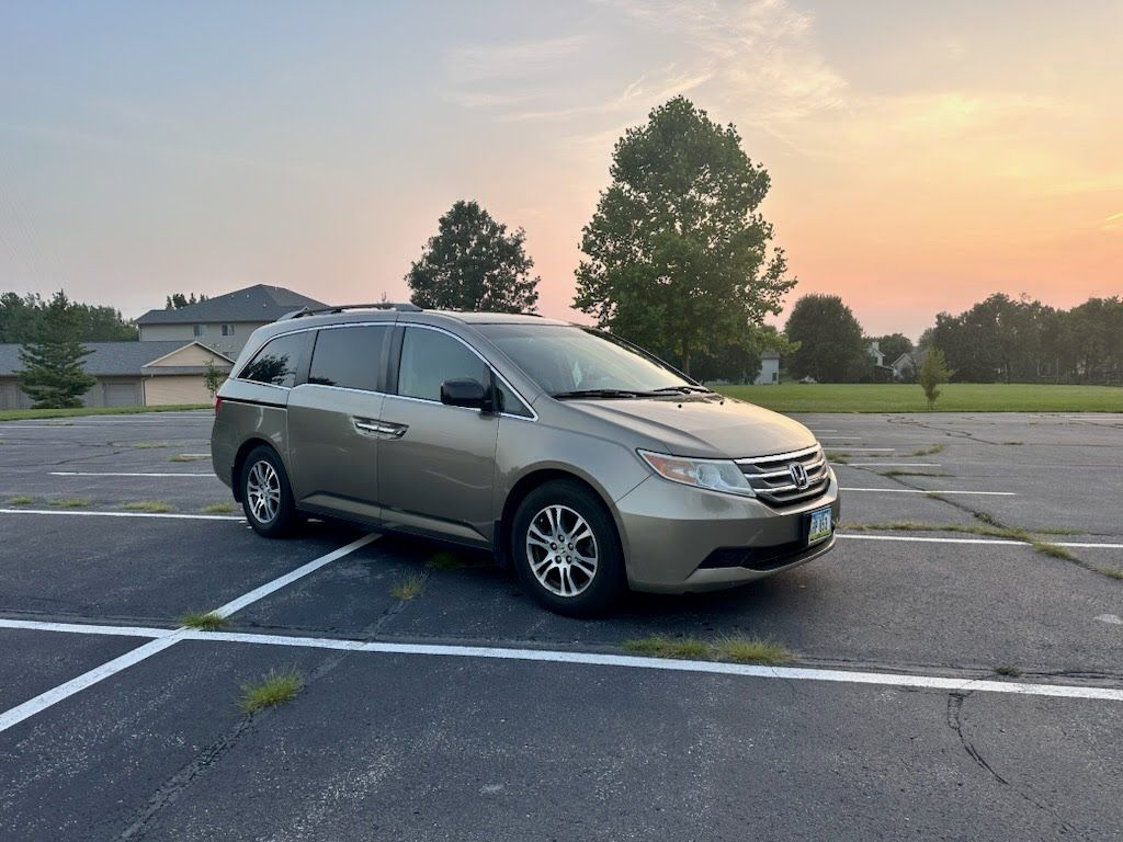 Used 2011 Honda Odyssey EX-L image 1