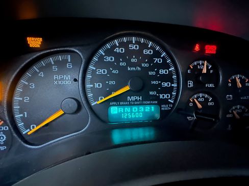 Used 2001 Chevrolet Silverado 2500 LT w/ Off-Road Skid Plate Pkg image 9