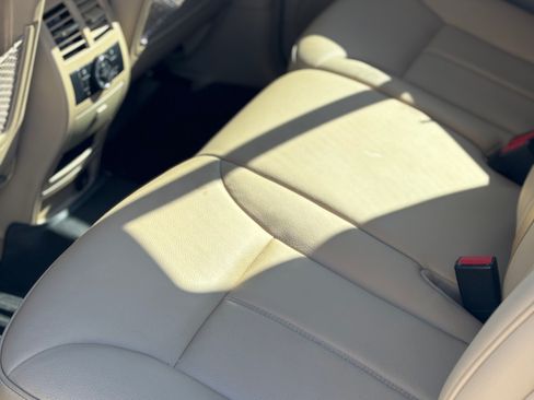 Used 2011 Mercedes-Benz GL 450 4MATIC image 11