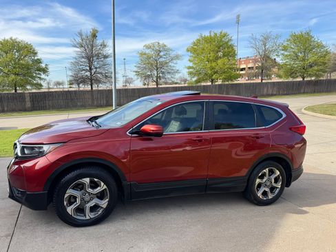 Used 2017 Honda CR-V EX image 2