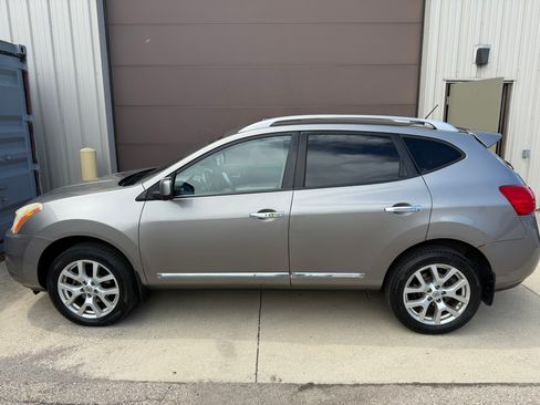 Used 2013 Nissan Rogue SL AWD/4WD image 13