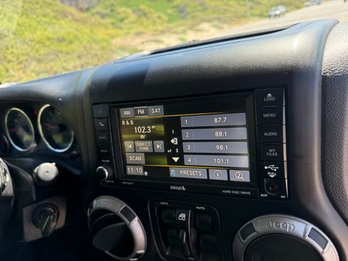 Used 2017 Jeep Wrangler Unlimited Sport w/ Quick Order Package 24S image 17