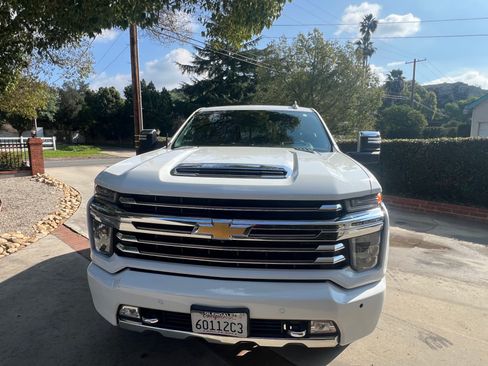 Used 2021 Chevrolet Silverado 2500 High Country w/ Z71 Off-Road Package image 6