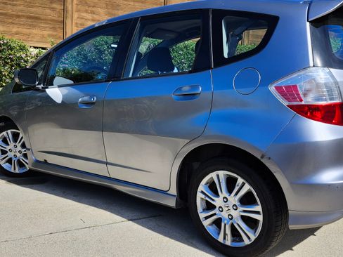 Used 2010 Honda Fit Sport image 4