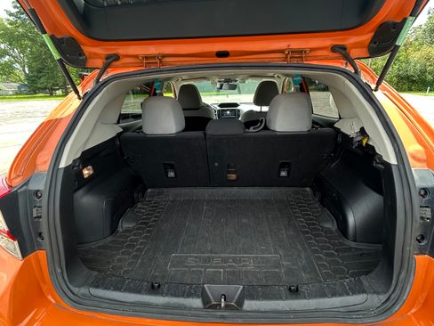 Used 2019 Subaru Crosstrek 2.0i Premium AWD/4WD image 12