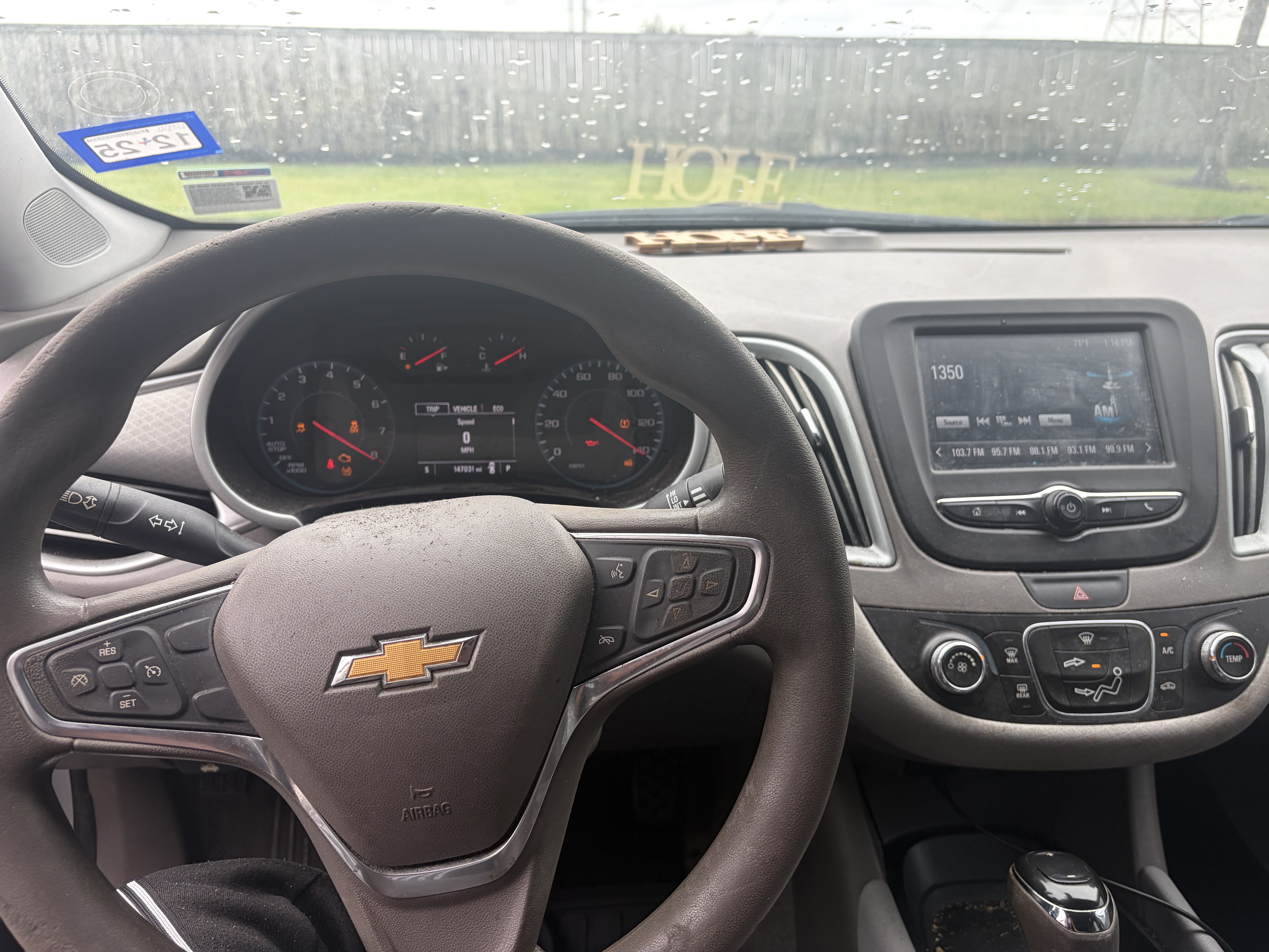 Used 2018 Chevrolet Malibu LS FWD image 2