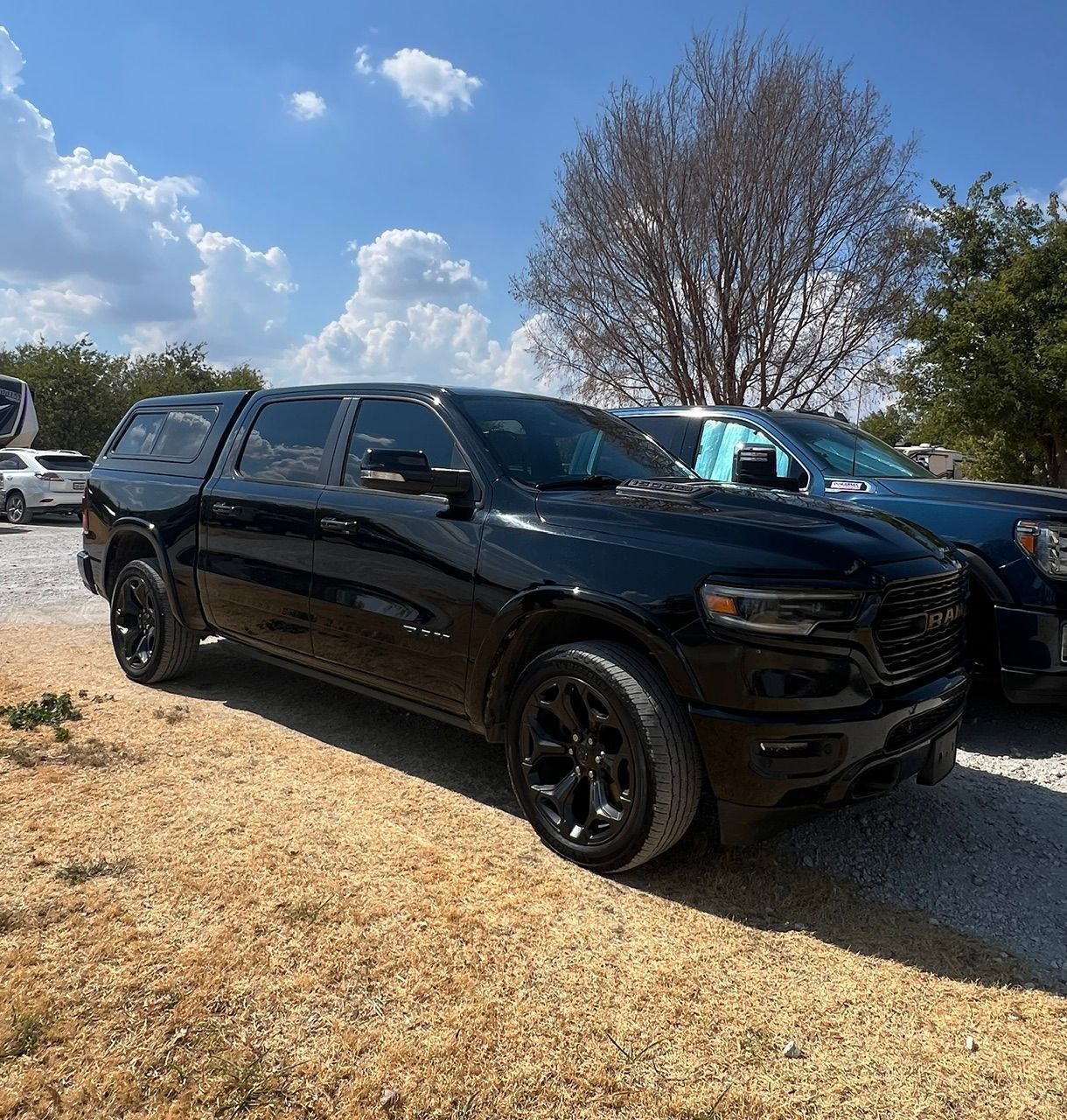 Used 2020 RAM 1500 Limited w/ Black Appearance Package AWD/4WD image 1