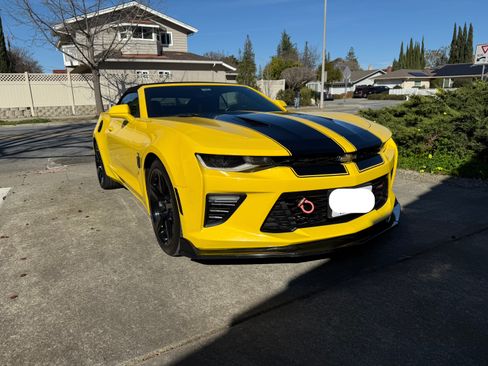 Used 2018 Chevrolet Camaro SS image 9